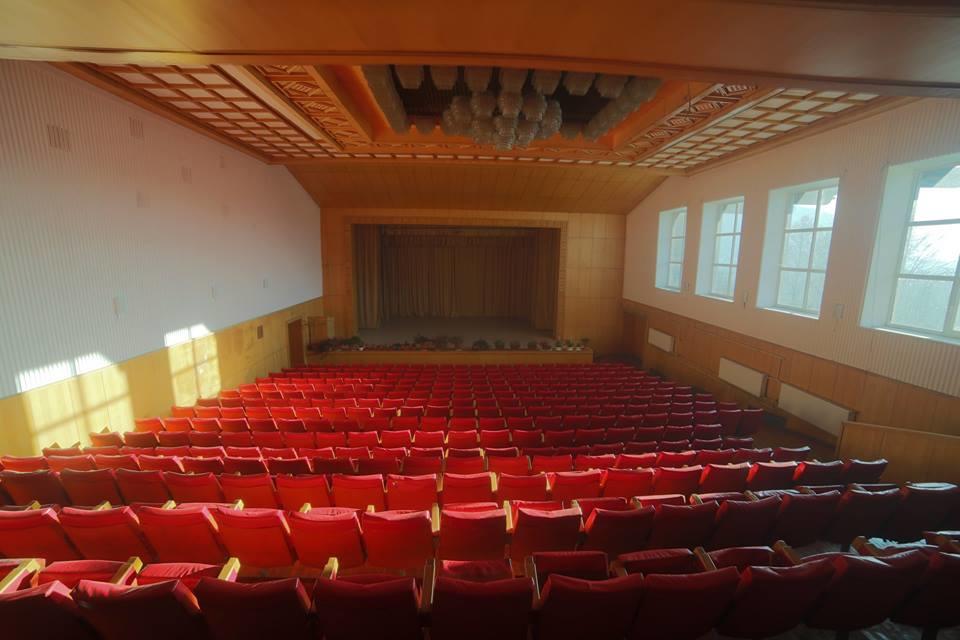 Malyvo Hotel Dilyatyn エクステリア 写真